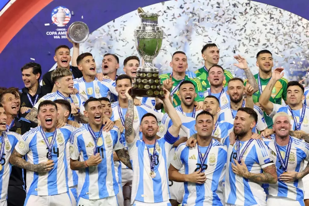 Argentina vence Colômbia na prorrogação e se isola como maior campeã da Copa América